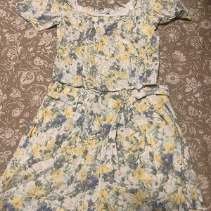 Abercrombie & Fitch Woman's Floral matching short set in Yellow and Blue